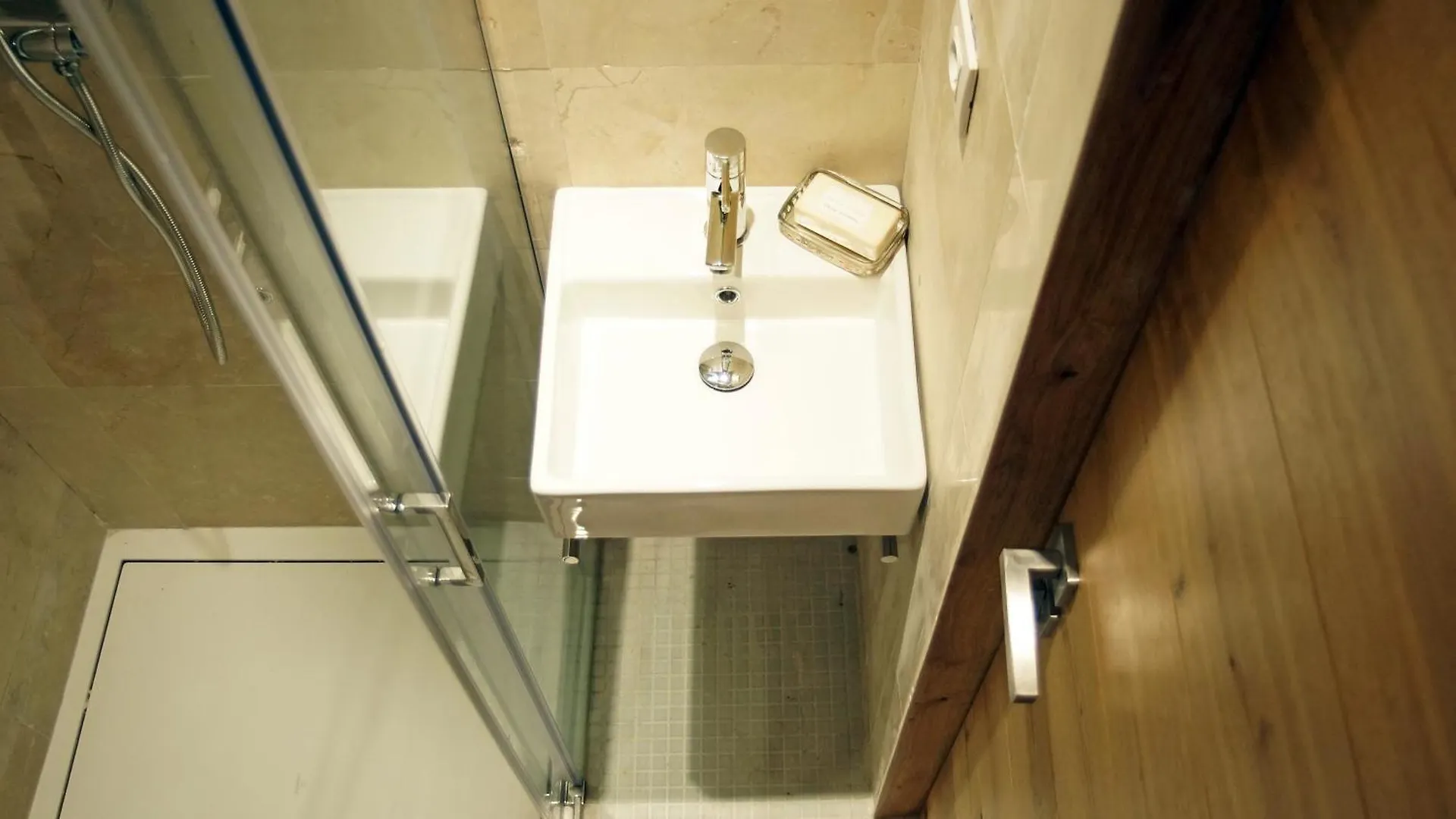 Apartment Barcelona Rentals - Pool Terrace In City Center Spanien